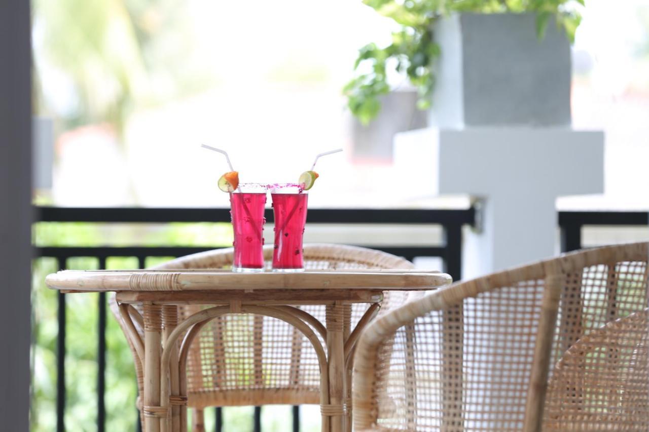 L&D Stay Inn Hikkaduwa Buitenkant foto