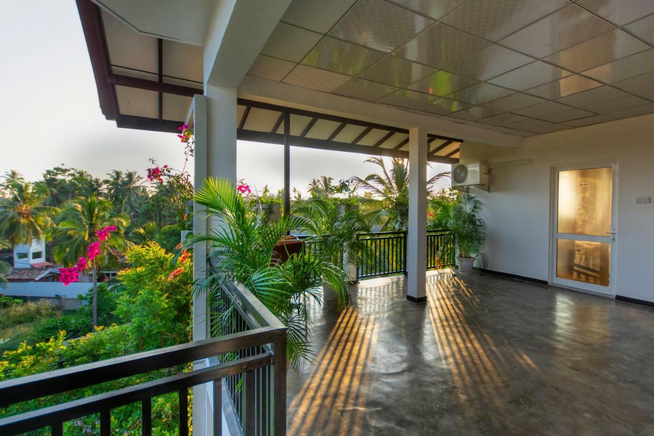 L&D Stay Inn Hikkaduwa Buitenkant foto