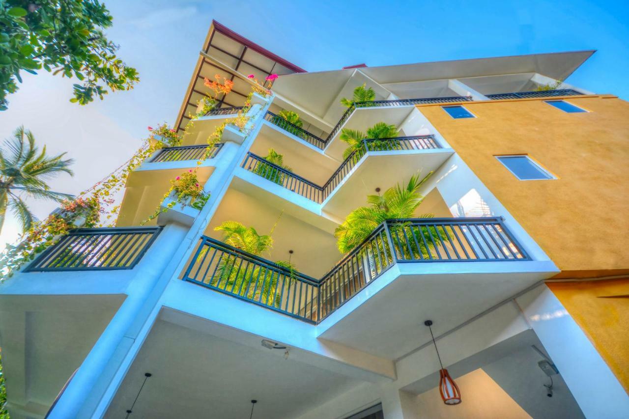 L&D Stay Inn Hikkaduwa Buitenkant foto